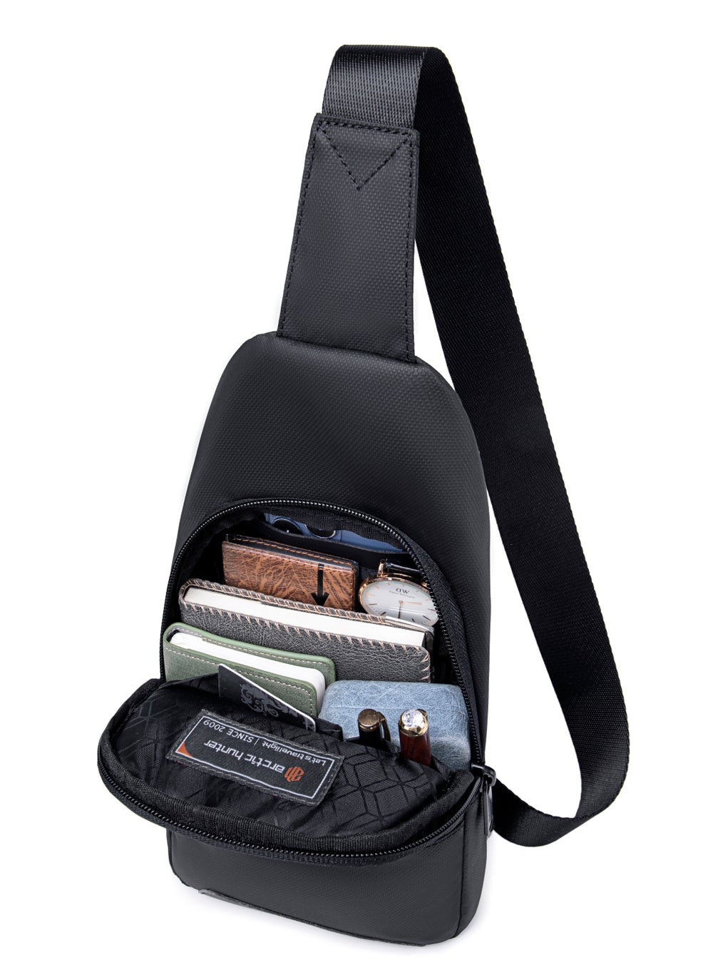 buy-arctic-hunter-sling-bag-for-men-and-women-water-resistant-durable-small-shoulder-daypack-with-built-in-earphone-jack-and-shock-proof-compartments-xb13001-black_9vu