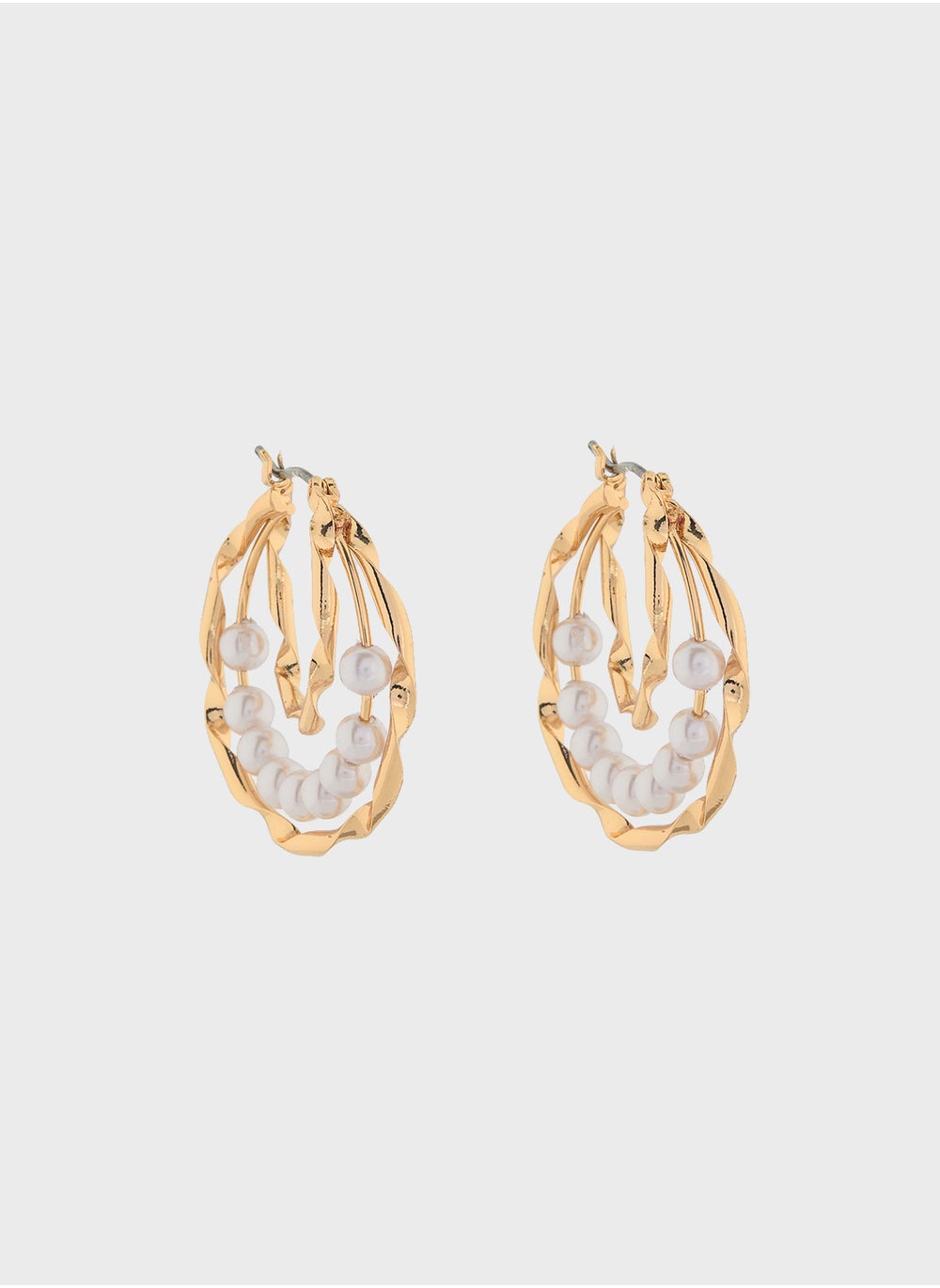 buy-ella-pearl-hoop-earrings_yli