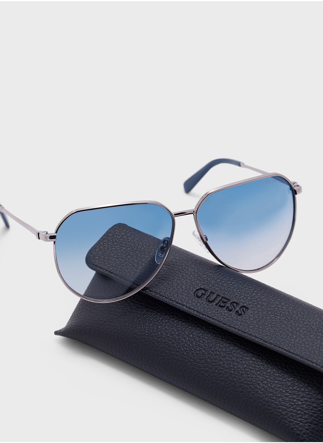 buy-guess-uv-protected-aviator-sunglasses_qbm