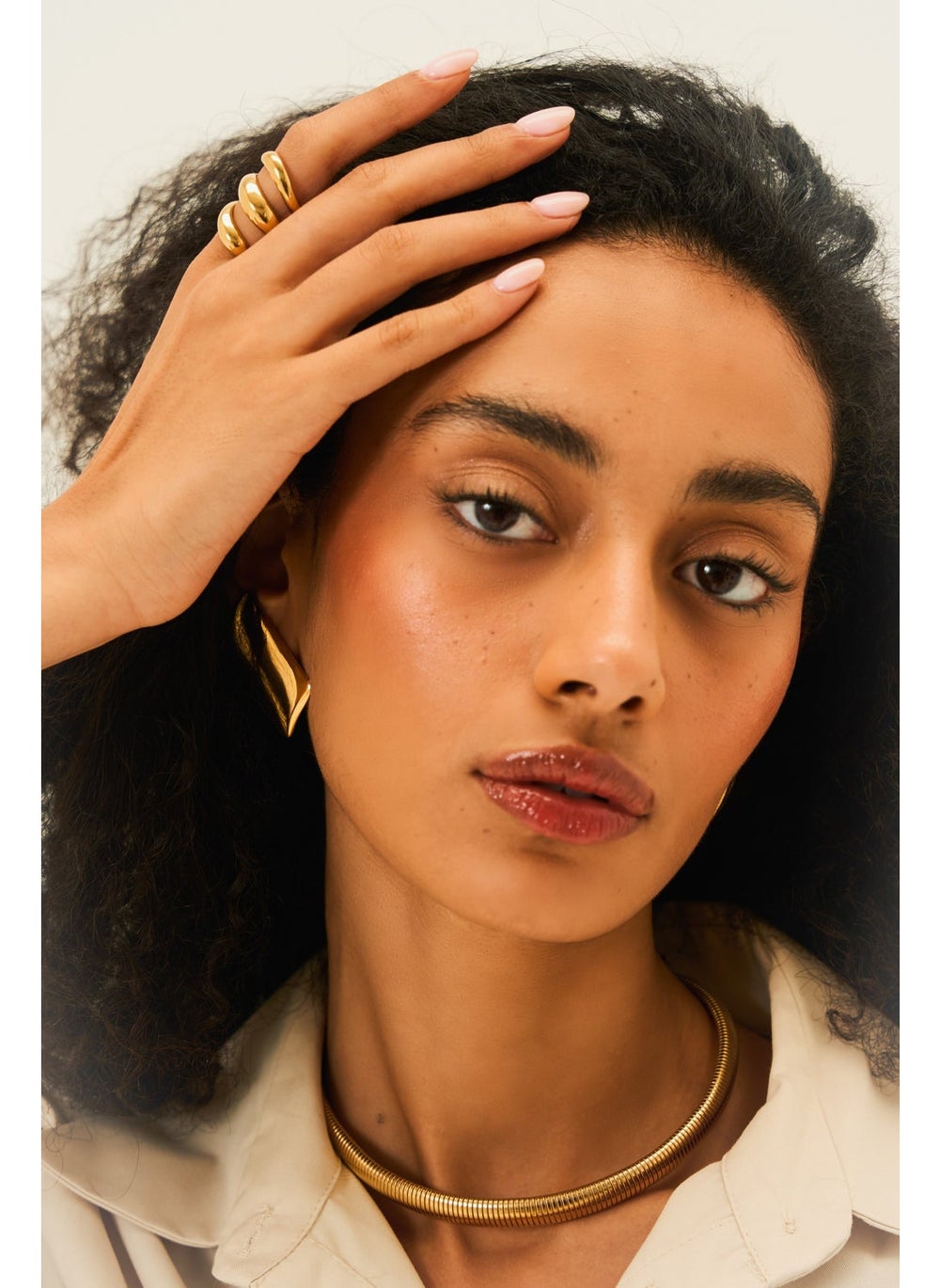 buy-noya-claire-sculpt-earrings_8re