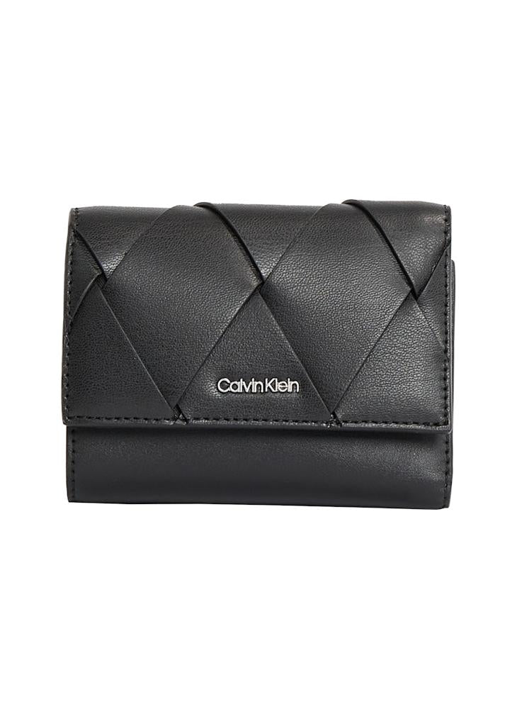 buy-calvin-klein-small-trifold-wallet_pes