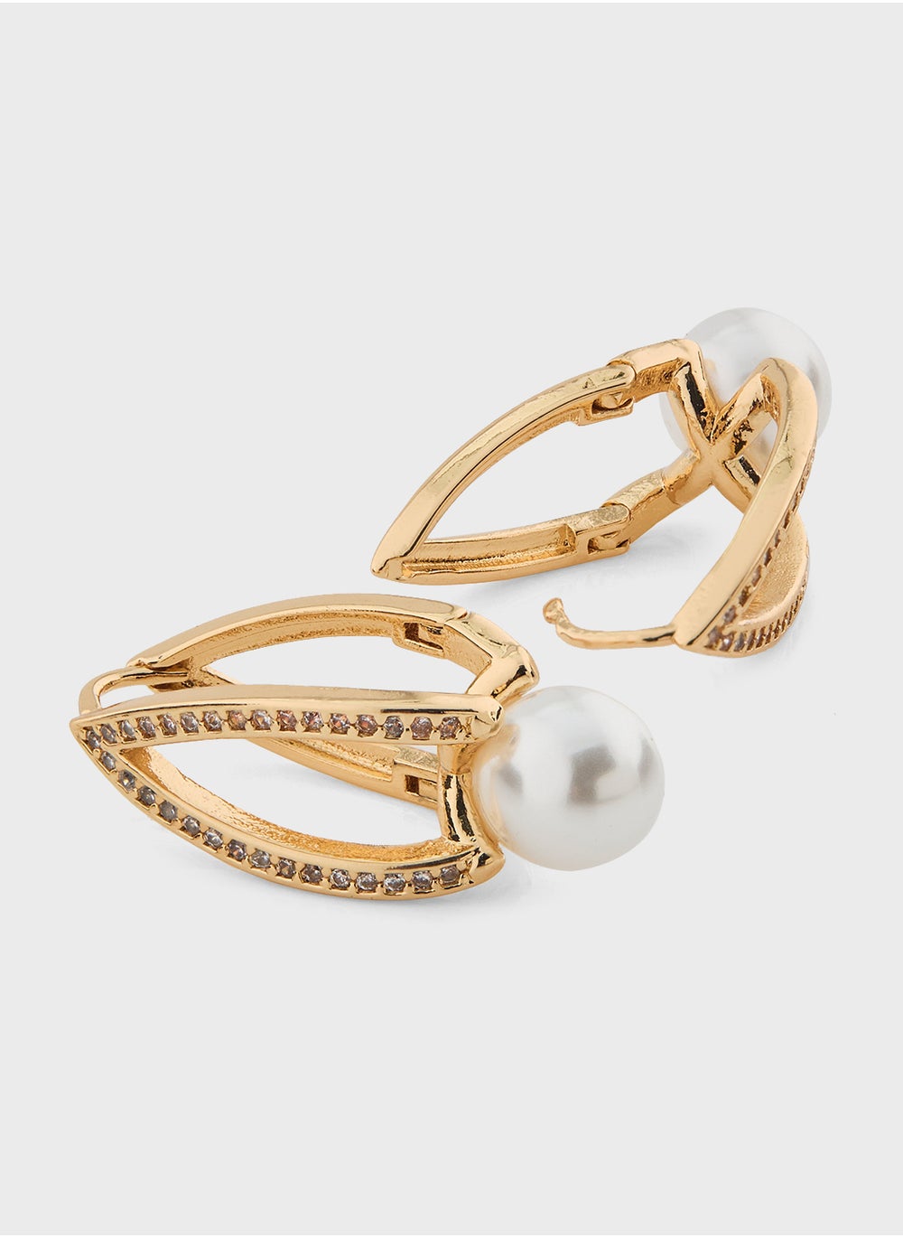 buy-ella-limited-edition-by-namshi-dimante-hoop-pearl-earrings_1uj