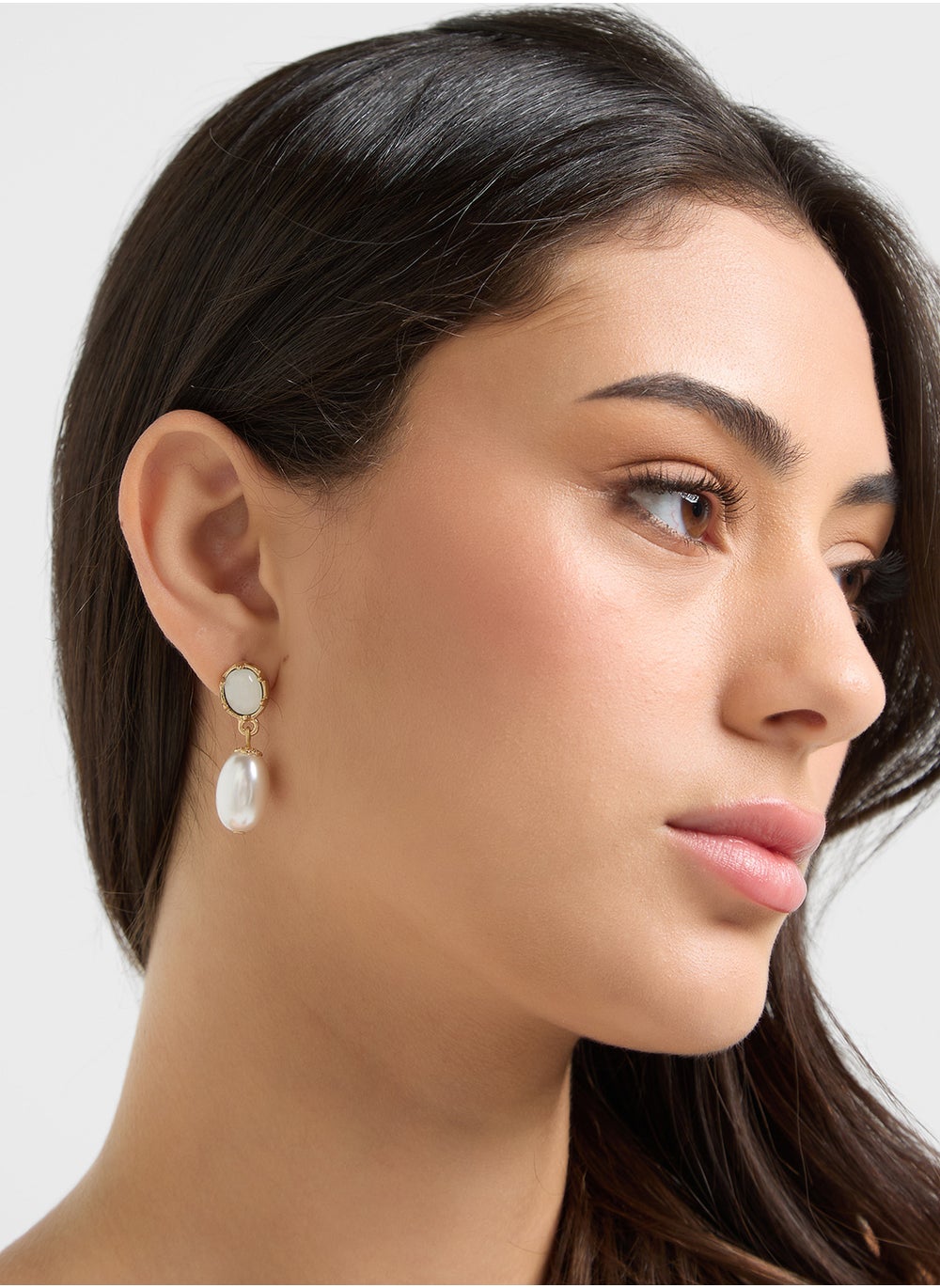 buy-ella-pearl-detail-drop-earrings_u6s