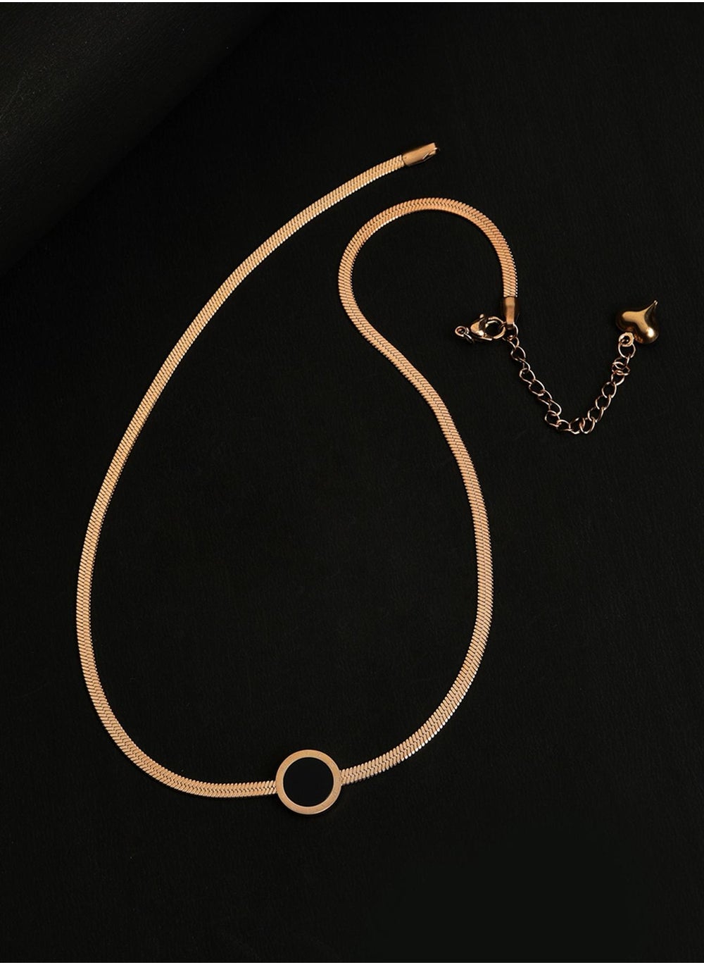 buy-sohi-black-stone-studded-designer-pendant_5xw