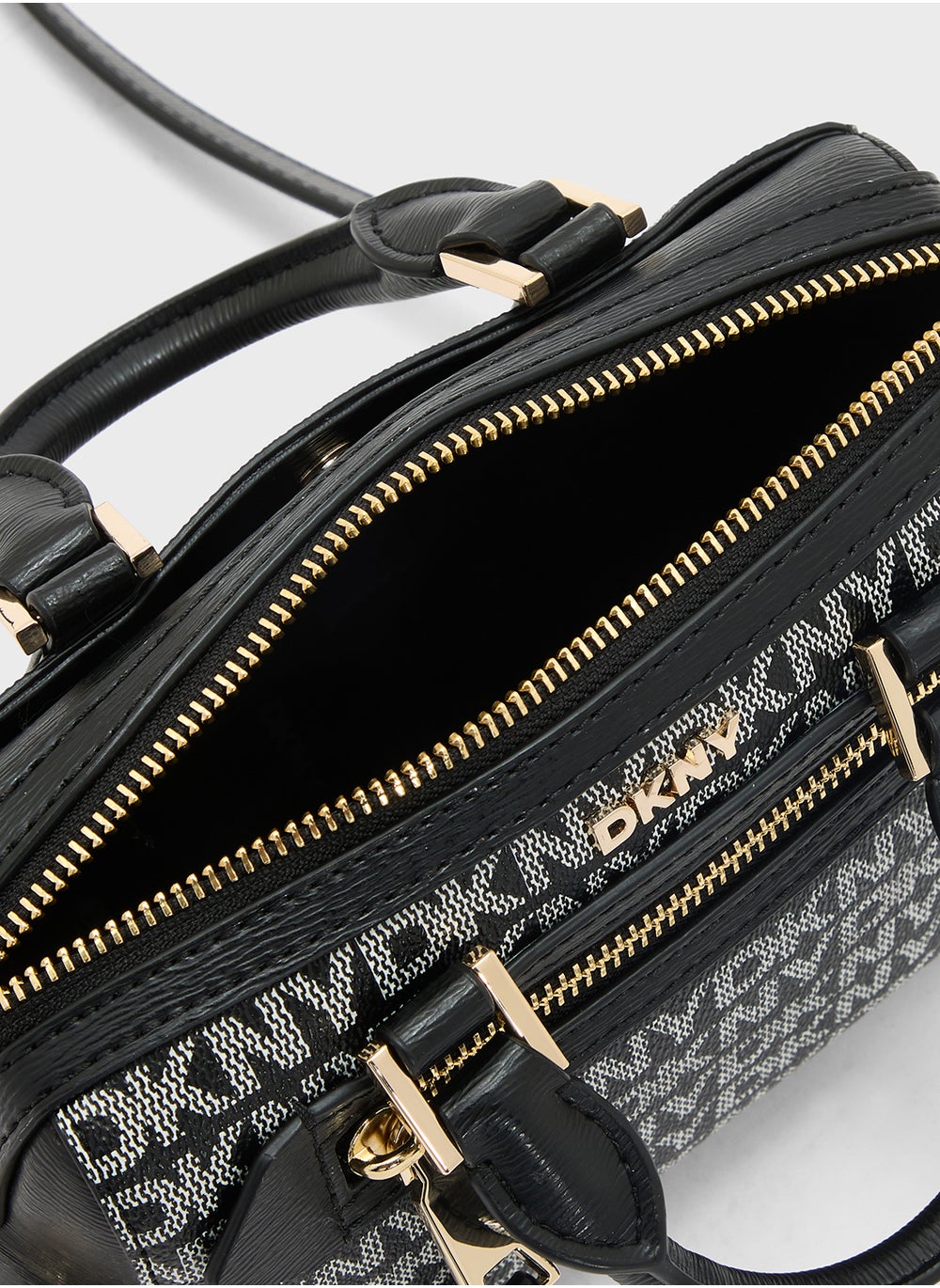 buy-dkny-bryant-duffle-crossboady_ceq