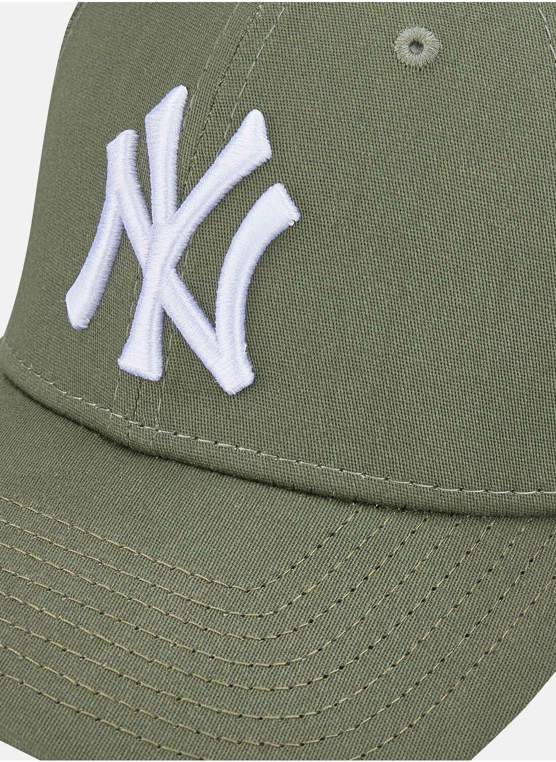 buy-new-era-men-s-new-york-yankees-league-essential-9forty-cap_2xn