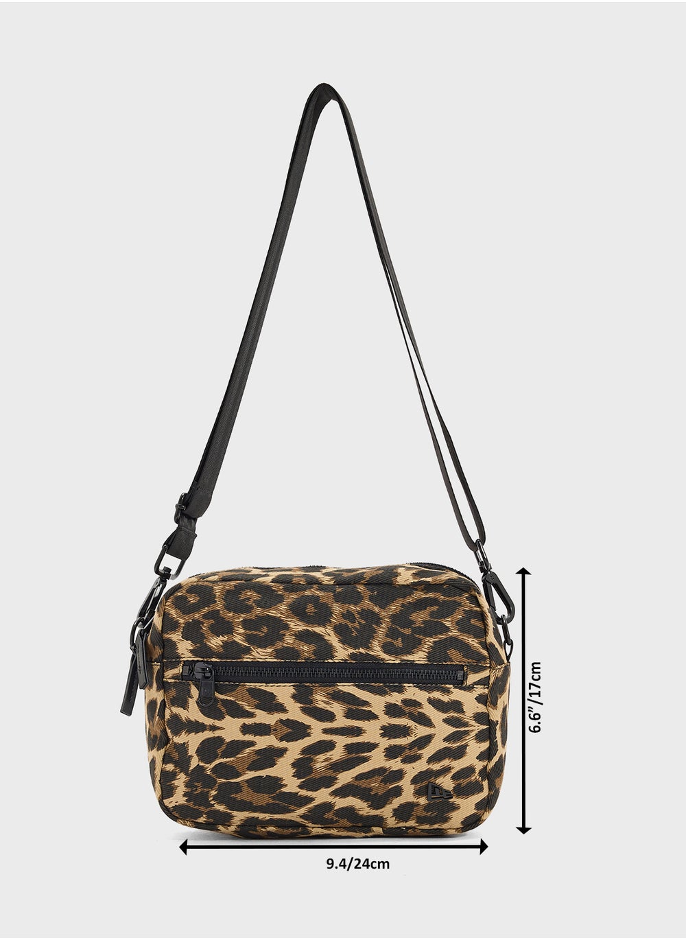 buy-new-era-leopard-printed-canvas-waist-bag_w7y