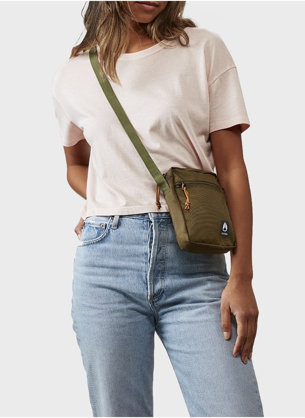 buy-nixon-stash-bag-crossbody_zj7