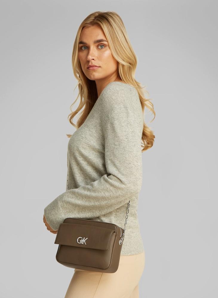 buy-calvin-klein-pocket-camera-bag_1o4