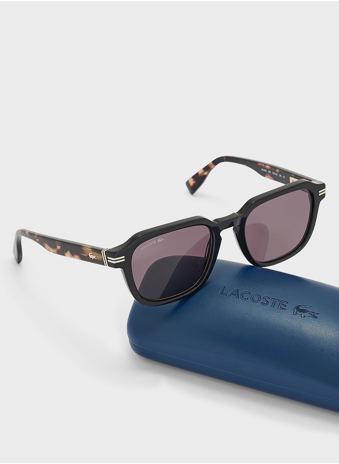 buy-lacoste-modified-rectangle-sunglasses-l6046s_wxu