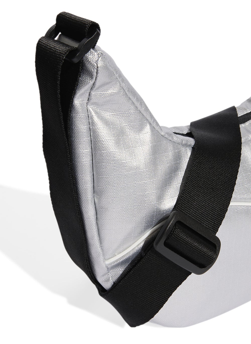 buy-adidas-logo-pouch_pt1