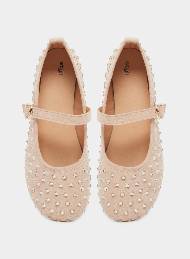 buy-styli-embellished-studded-flat-ballerina_5gl