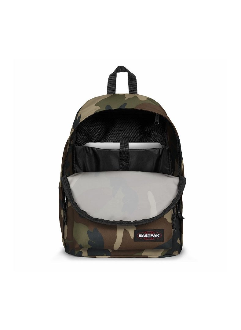 buy-eastpak-office-zippl-rmedium-laptop-backpackcamo-ek0a5bbj181_q6k