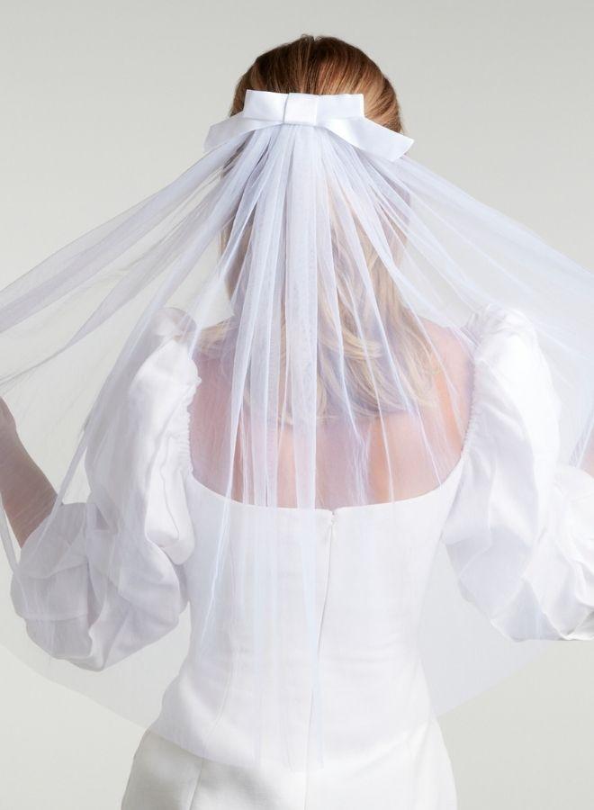 buy-dazed-engaged-bridal-veil-with-satin-bow-detail_o0e