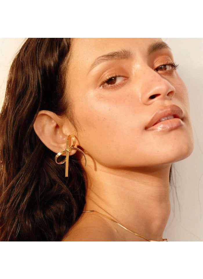 buy-noya-holly-bow-stud-earring-18k-gold-plated_d7d