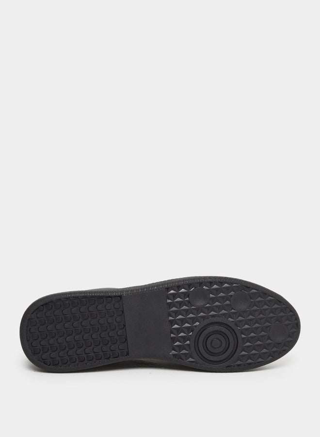 buy-styli-styli-men-black-cut-and-sew-panel-sneakers_ym2